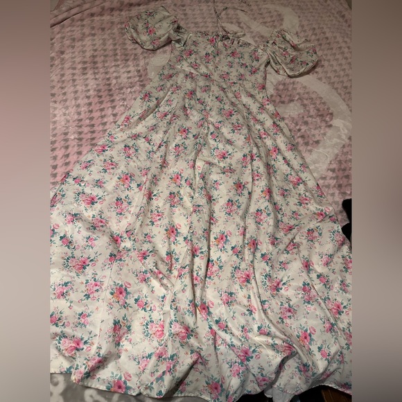 Dress - Picture 9 of 11